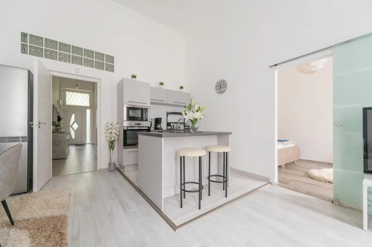 Downtown Gem Aircond Close To Heroes' Square Budapest Hungary
